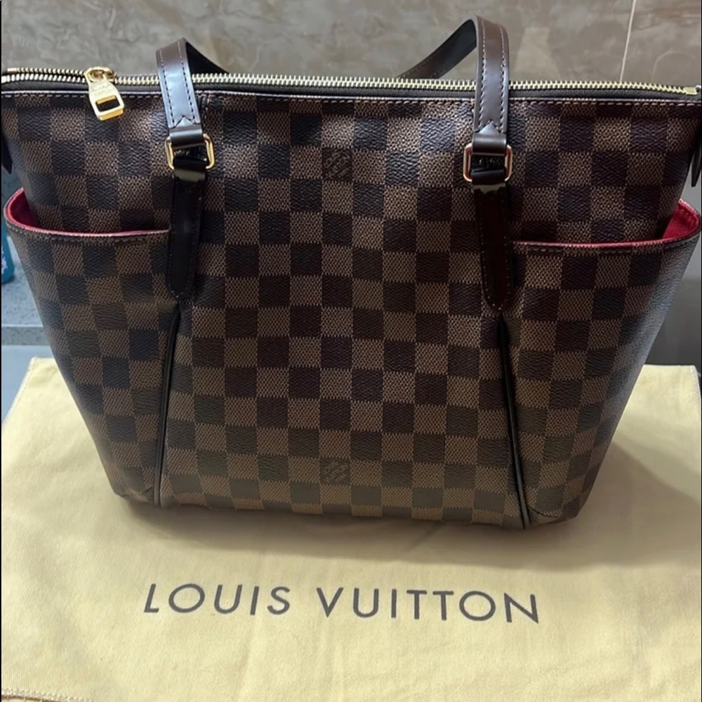 Louis vuitton totally pm